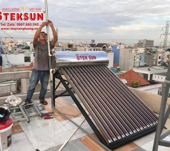Sửa chữa máy năng lượng mặt trời nhanh nhất